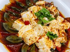 皮蛋拌豆腐-刘胖子家常菜·蹄花焖藕(兴业店)