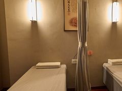 -裕和堂中医推拿艾灸(太古汇臻品店)