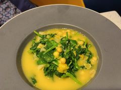 豌豆黄浸豌豆尖-半山腰·云南菜(侨福芳草地店)