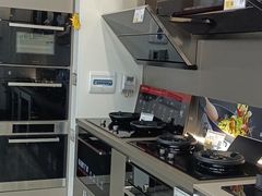 -苏宁易购(Suning Elec武汉百步亭摩尔城店)