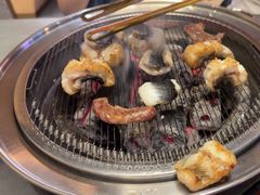 -围炉肉舍•炭烤活鳗•丹东海鲜烤肉(步行街店)