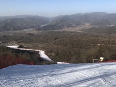 -鳌山滑雪度假区