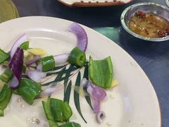 -盛得农家美食·无花果浸鸡·古法烧鸡·竹筒饭(白水寨森林海店)