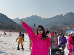 -济南卧虎山滑雪场