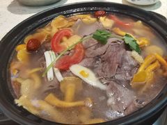 -九寨沟特色牦牛肉汤锅