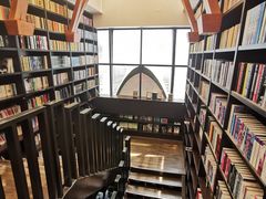 -钟书阁(松江泰晤士小镇店)