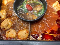 -老牌坊云南鱼豆花火锅(哈西万达店)