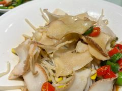 黄瓜苗拌兰花蚌-老洋房花园饭店(绍兴路店)