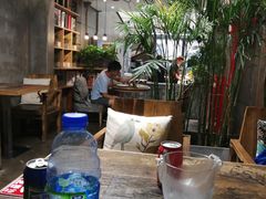 -HIGH FIVE哈福手工汉堡(桂林路店)