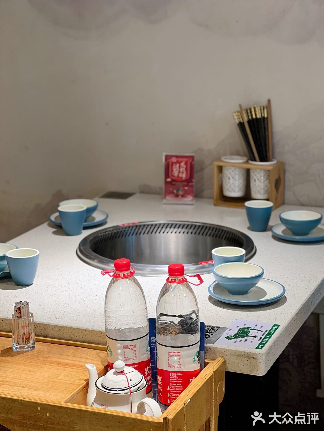 我们没吃完还打包了满满一盒