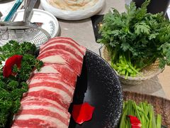 澳洲上脑肥牛-芸山季·云南野生菌火锅(宝能环球汇店)
