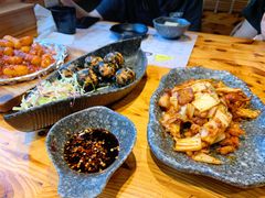 泡菜炒五花肉-恩你小木屋米酒店(莱山店)