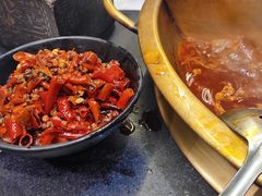 -沸炉重庆老火锅(军事博物馆店)