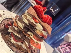 -W COLLECTIVE  DESSERT SHOP