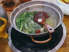 -吃饭皇帝大土家民族菜(正大广场店)
