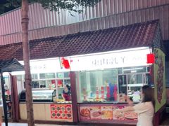 -三亚火车头万人海鲜广场