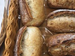 乡村核桃-Dough&Joe团憩(瑞虹天地月亮湾店)