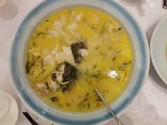 菊花酸菜鱼-元唐家宴•经典东北菜(梅市口路店)