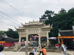 -灵岩山风景区