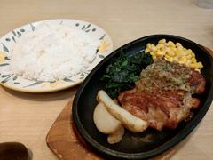 -萨莉亚意式餐厅(特力时尚汇店)
