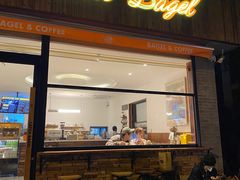 门面-Catch Bagel(芳草地店)