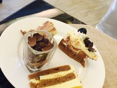 -东方红海鲜百汇(国际大厦店)