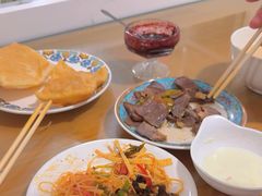 -努尔古丽奶茶