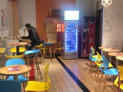 用餐区-DQ·蛋糕·冰淇淋(印象城店)