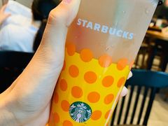 -星巴克(西安曲江银泰店)