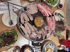 -江南猪肉商会无限续吃(弘大店)