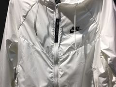-NIKE佛山胜利换季优惠店