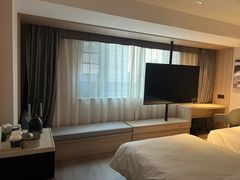 -成都太古里总府王府井亚朵X酒店