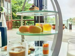 芒仲之夏哈根达斯下午茶-亚龙湾喜来登·美景台大堂吧