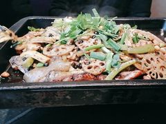 -俏巴妹烤鱼香锅(奥体店)