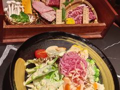 -山川小町·极番烧肉(新地假日广场店)