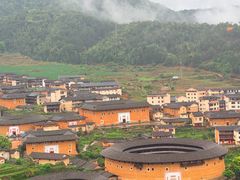 -初溪土楼群