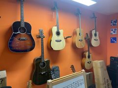 -八度音乐吉他教室(汉广店)