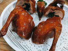 脆皮乳鸽-点点心港式茶餐厅(南京西路店)