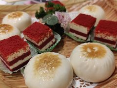 -景月阁空中食府(希尔顿酒店)
