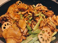 招牌干锅牛蛙五香味-蛙蛙叫干锅年代(簋街总店)