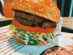 -The Habit Burger Grill 哈比特汉堡(复兴soho店)