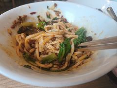 油泼菌子饵丝-一坐一忘云南菜(嘉里中心店)