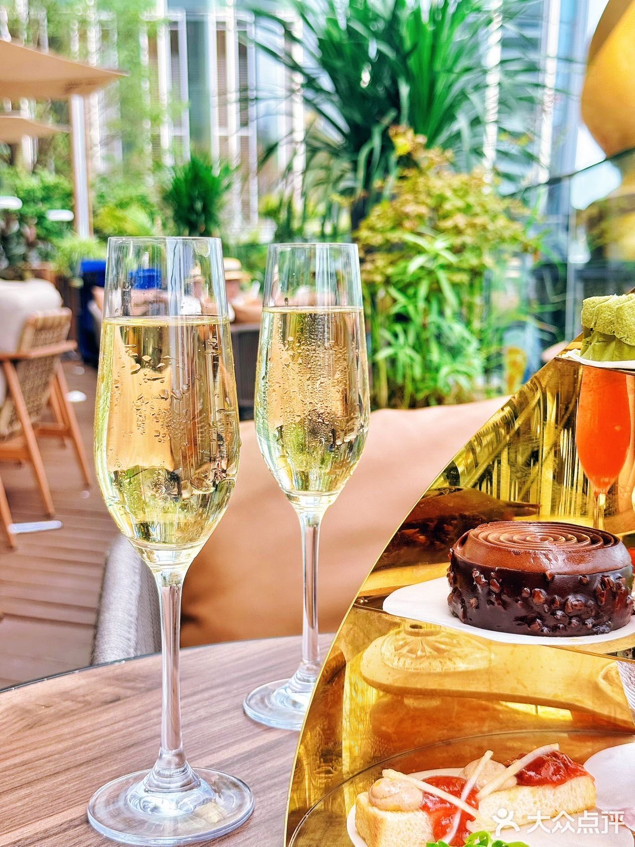 国贸新发现！能看大裤衩的烘焙店也太会了吧～