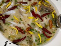 -江渔儿酸菜鱼·拔草餐厅(虎门君乐汇店)