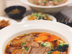 金牌麻辣牛肉面-康师傅私房牛肉面(马泉营奥莱店)