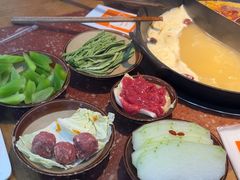 -赵美丽·重庆社区火锅·直营店(火车东站·中豪国际店)