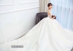 -Lady  Jane高端婚纱礼服馆