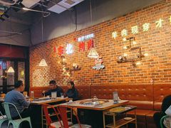 -哈尔滨烧烤·山河村铁锅炖(交大店)