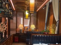 -八府香鸭·啫啫煲(华山路店)