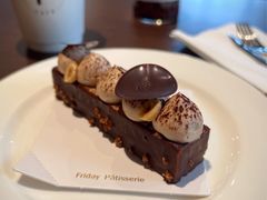 -Fridi Patisserie Cafe